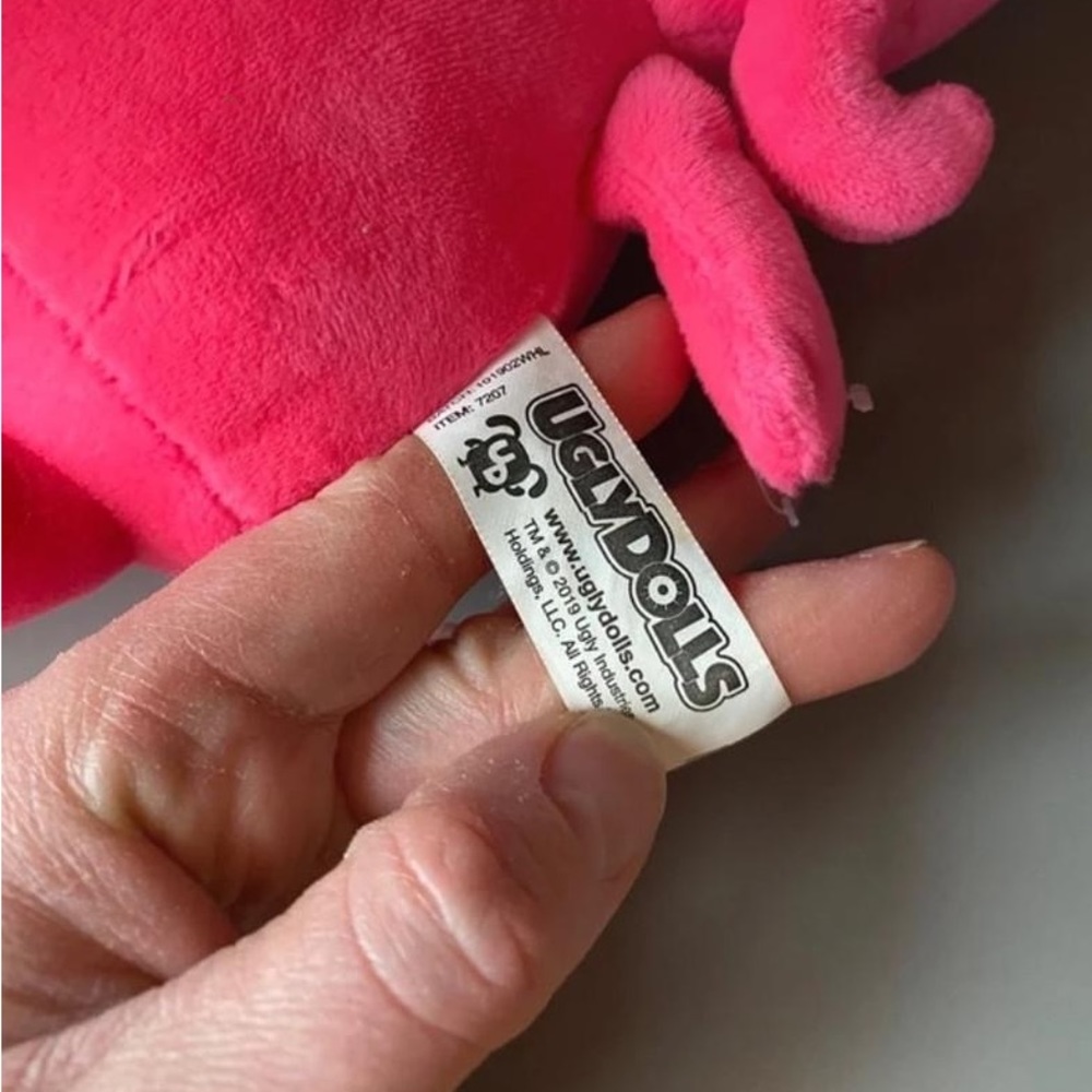 Black ItemUgly Dolls Moxy Soft Toy Plush